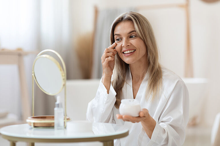 5 productos de contorno de ojos para ‘Black Friday’ y cómo aplicarlos
