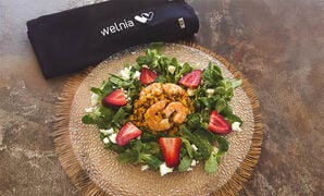 Ensalada templada de langostinos y maíz