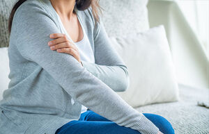 Linfedema y cáncer de mama: ¿cómo aliviar la hinchazón del brazo?
