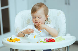 'Baby-led weaning' (BLW): qué es y cómo empezar con este método de alimentación