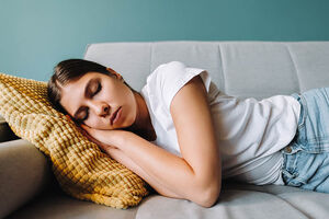 Cómo debe ser la siesta para que no engorde, según un estudio