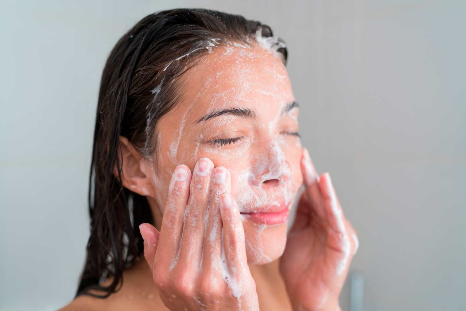 Cómo exfoliar la piel durante el verano