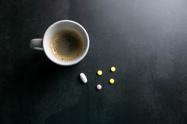 Medicamentos y café: cuáles son los que no debes mezclar