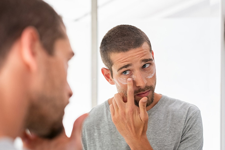 Cosmética masculina facial: ¿sabes cómo cuidar tu piel?